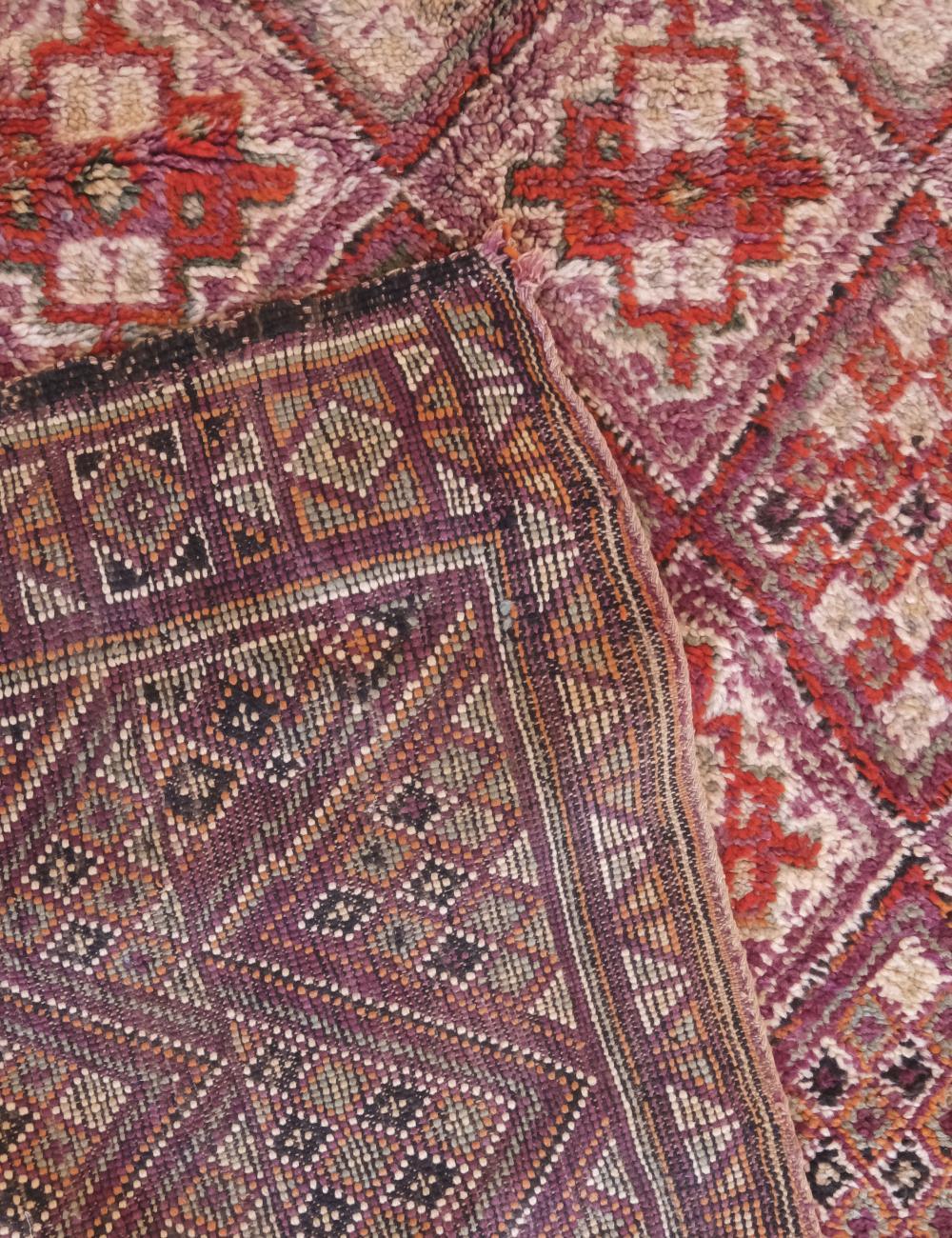 1960s Moroccan Beni M'Guild Wool Rug 9 x 6.4 ft / 274 x 195 cm - Surcoma