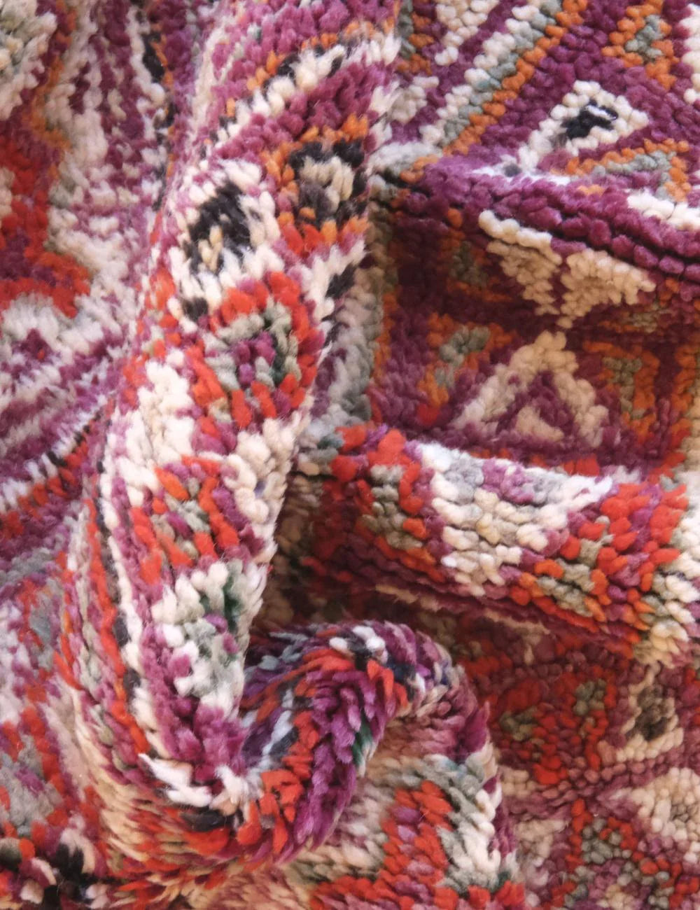 1960s Moroccan Beni M'Guild Wool Rug 9 x 6.4 ft / 274 x 195 cm - Surcoma