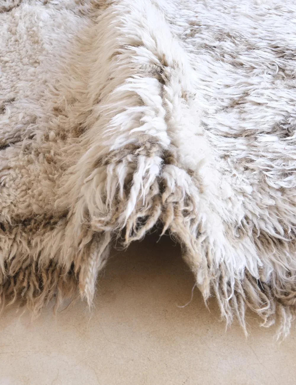 1960s Moroccan Beni Ourain Wool Rug 10.6 x 6.1 ft / 322 x 188 cm - Surcoma