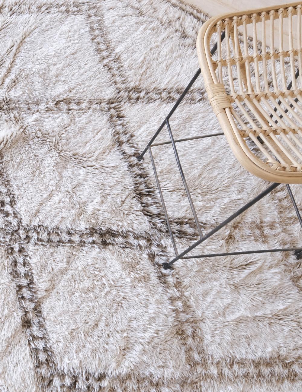 1960s Moroccan Beni Ourain Wool Rug 10.6 x 6.1 ft / 322 x 188 cm - Surcoma