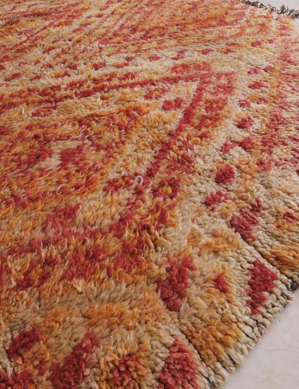 1960s Moroccan Collector Rug 10 x 7.6 ft / 304 x 234 cm - Surcoma