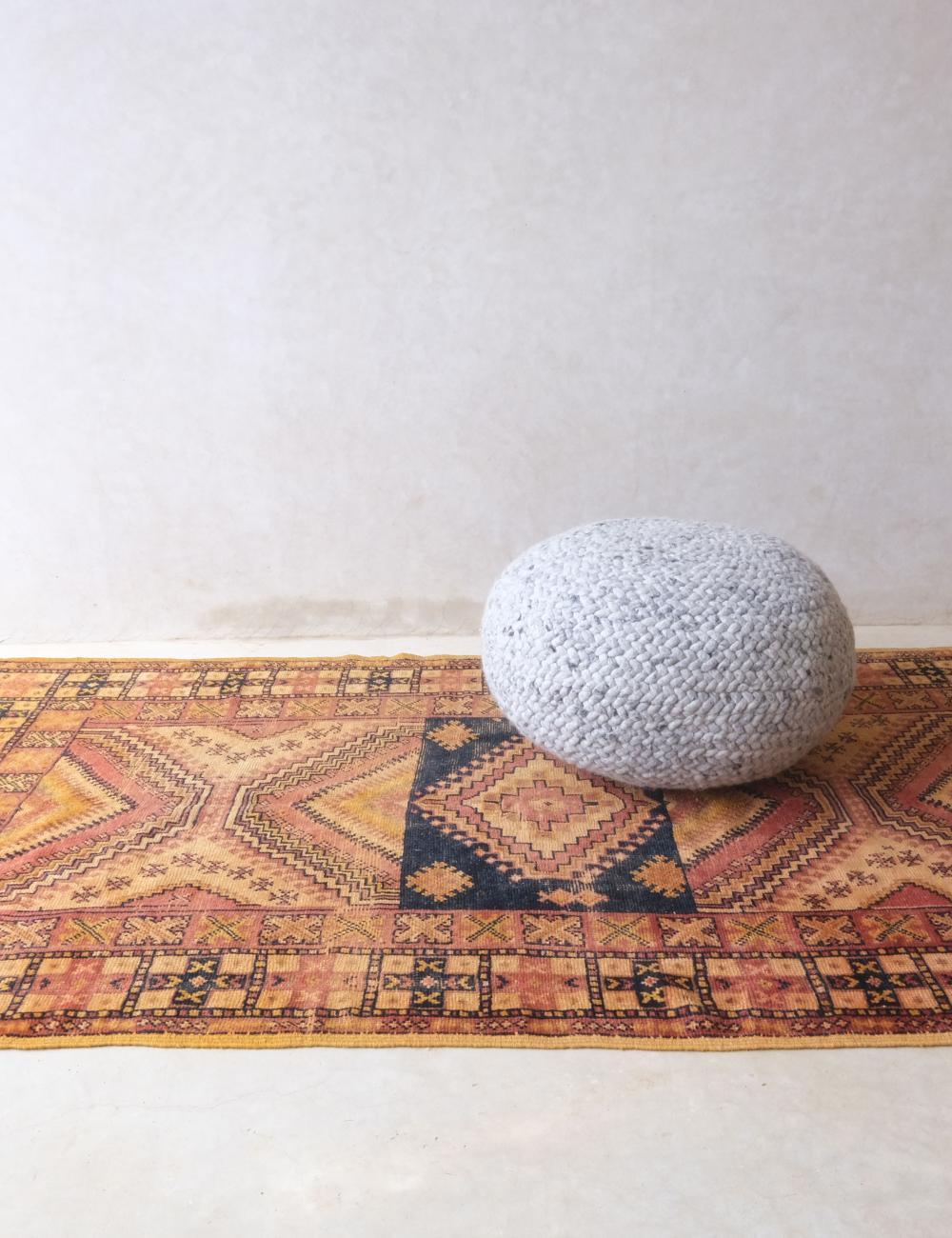 1960s Moroccan Tribal Wool Rug 8.2 x 4.5 ft / 251 x 140 cm - Surcoma