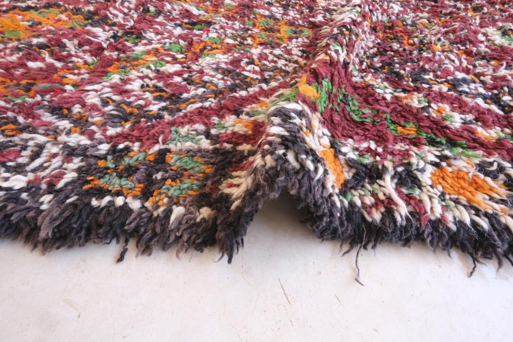 1970s Moroccan Collector Wool Rug 13.5 x 6.3 ft / 410 x 192 cm - Surcoma