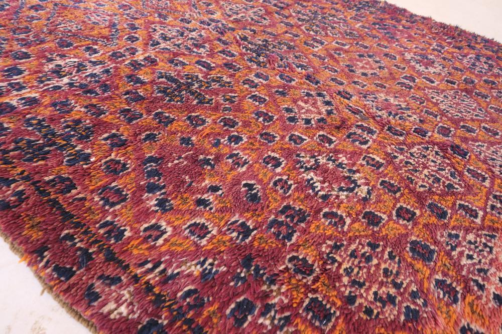 Moroccan Beni MGuild Wool Rug 9.1 x 6.2 ft / 276 x 191 cm - Surcoma