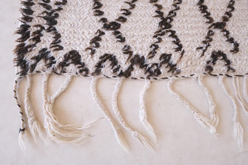 Moroccan Cream Azilal Wool Rug 10.5 x 5.9 ft / 320 x 181 cm - Surcoma