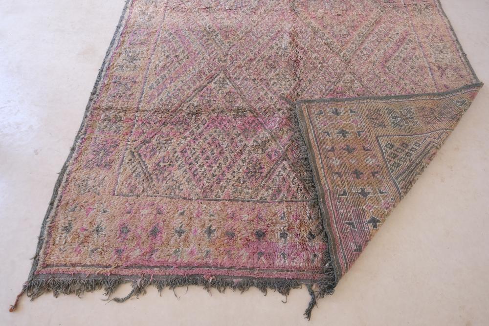 Moroccan Handknotted Zayan Wool Rug 10.5 x 7.1 ft / 319 x 217 cm - Surcoma