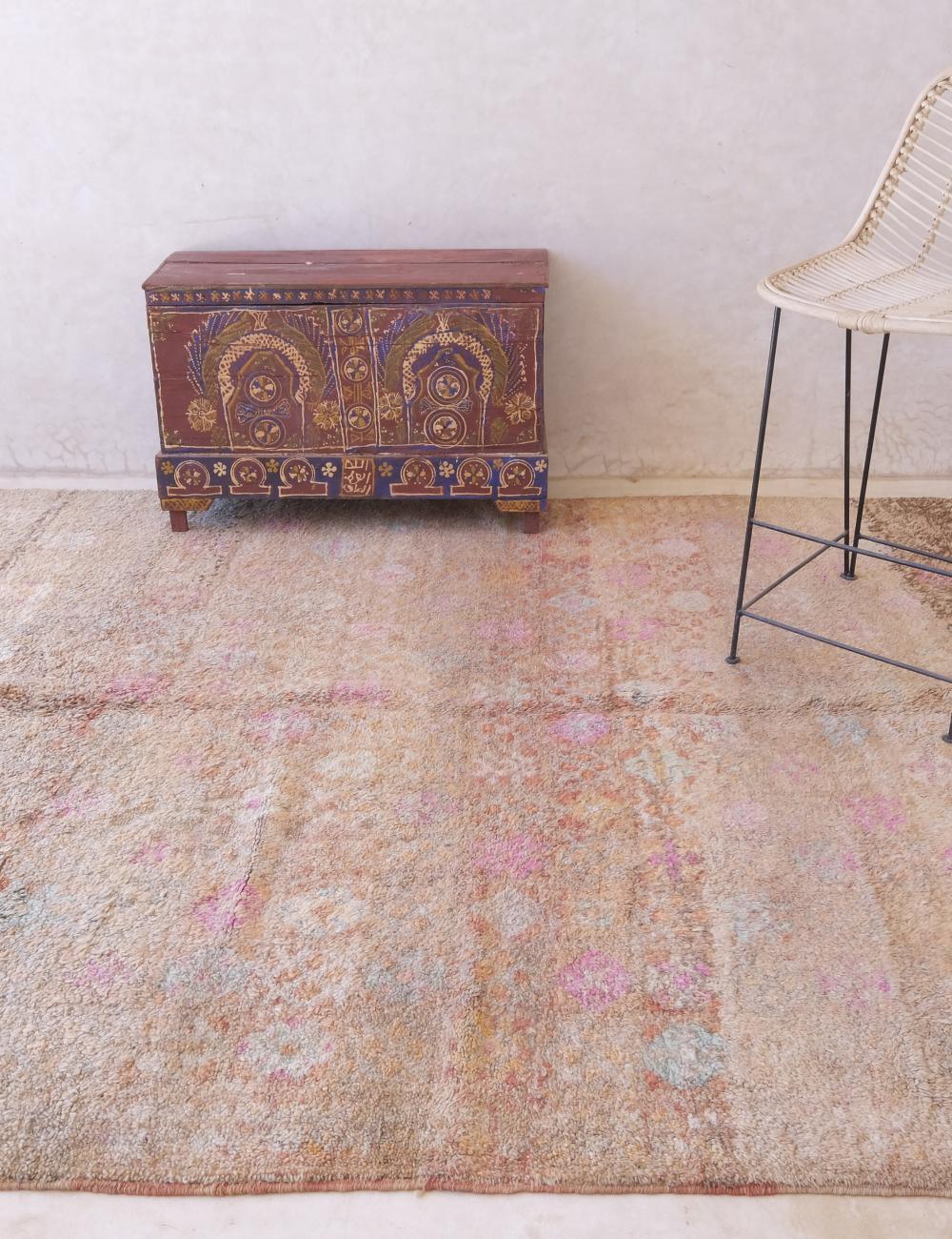 1980s Moroccan Handwoven Zemmour Rug 8.9 x 6.2 ft / 270 x 191 cm - Surcoma