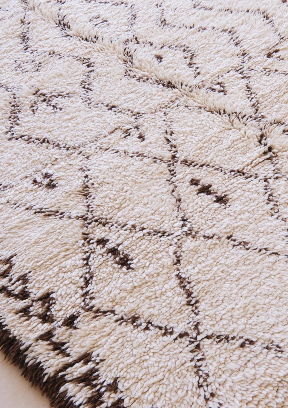 Moroccan Marmoucha Wool Rug 9.8 x 6.1 ft / 300 x 187 cm - Surcoma