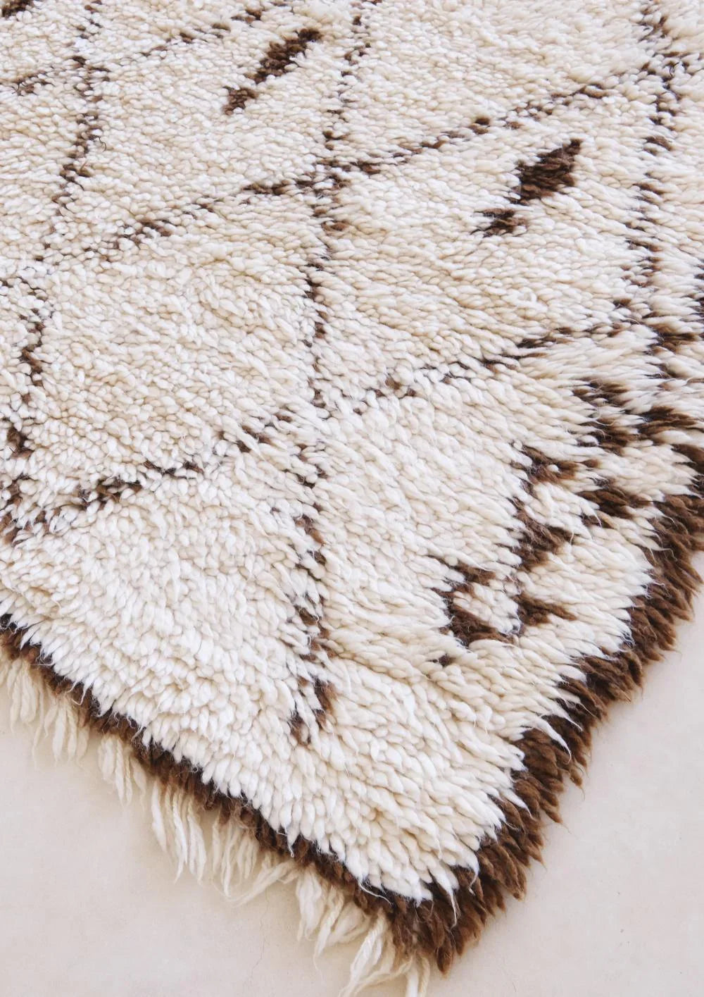 Moroccan Marmoucha Wool Rug 9.8 x 6.1 ft / 300 x 187 cm - Surcoma