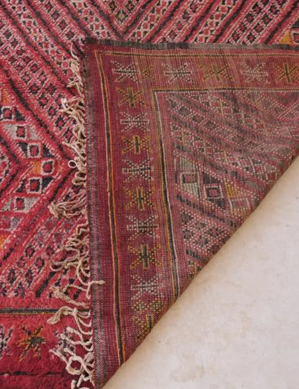 1980s Moroccan Collectible Red Wool Rug 11.2 x 6.5 ft / 341 x 200 cm - Surcoma