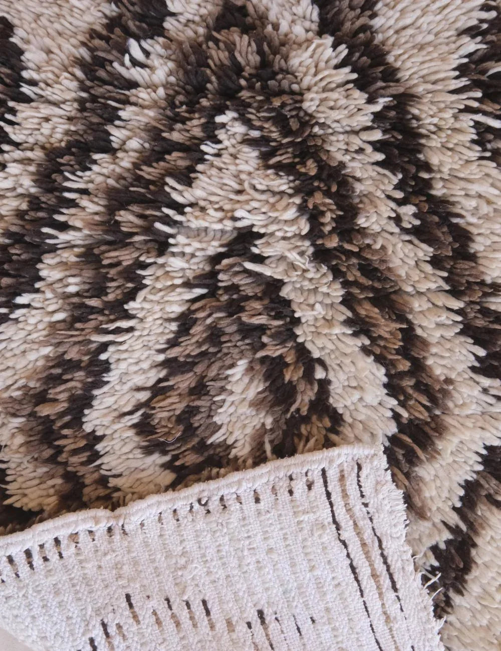 1990s Moroccan Azilal Rug 6 x 2.1 ft / 183 x 66 cm - Surcoma