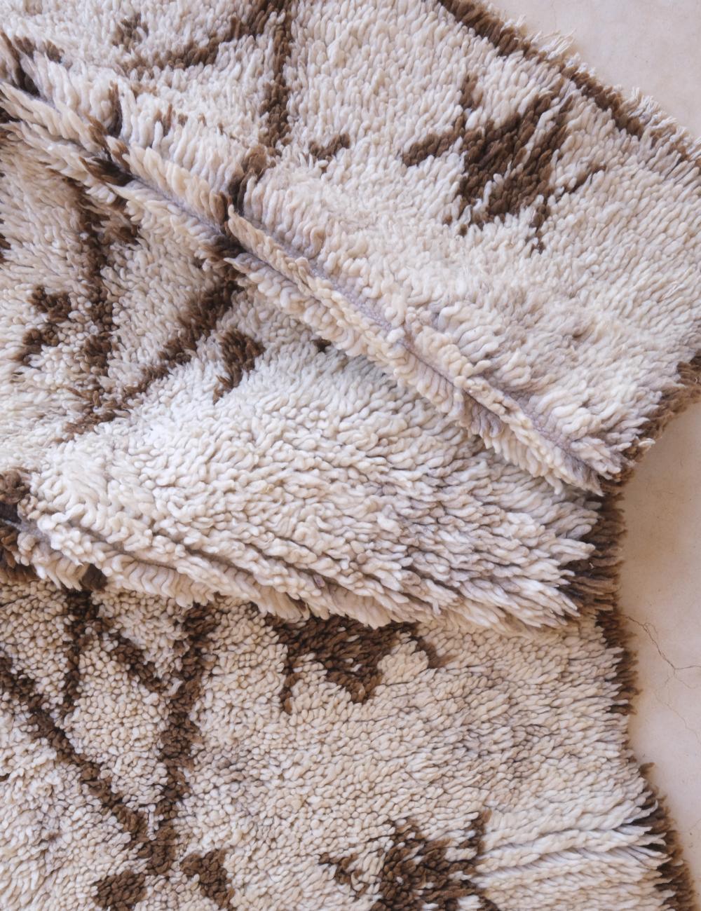 1990s Moroccan Azilal Rug 6 x 2.4 ft / 183 x 74 cm - Surcoma