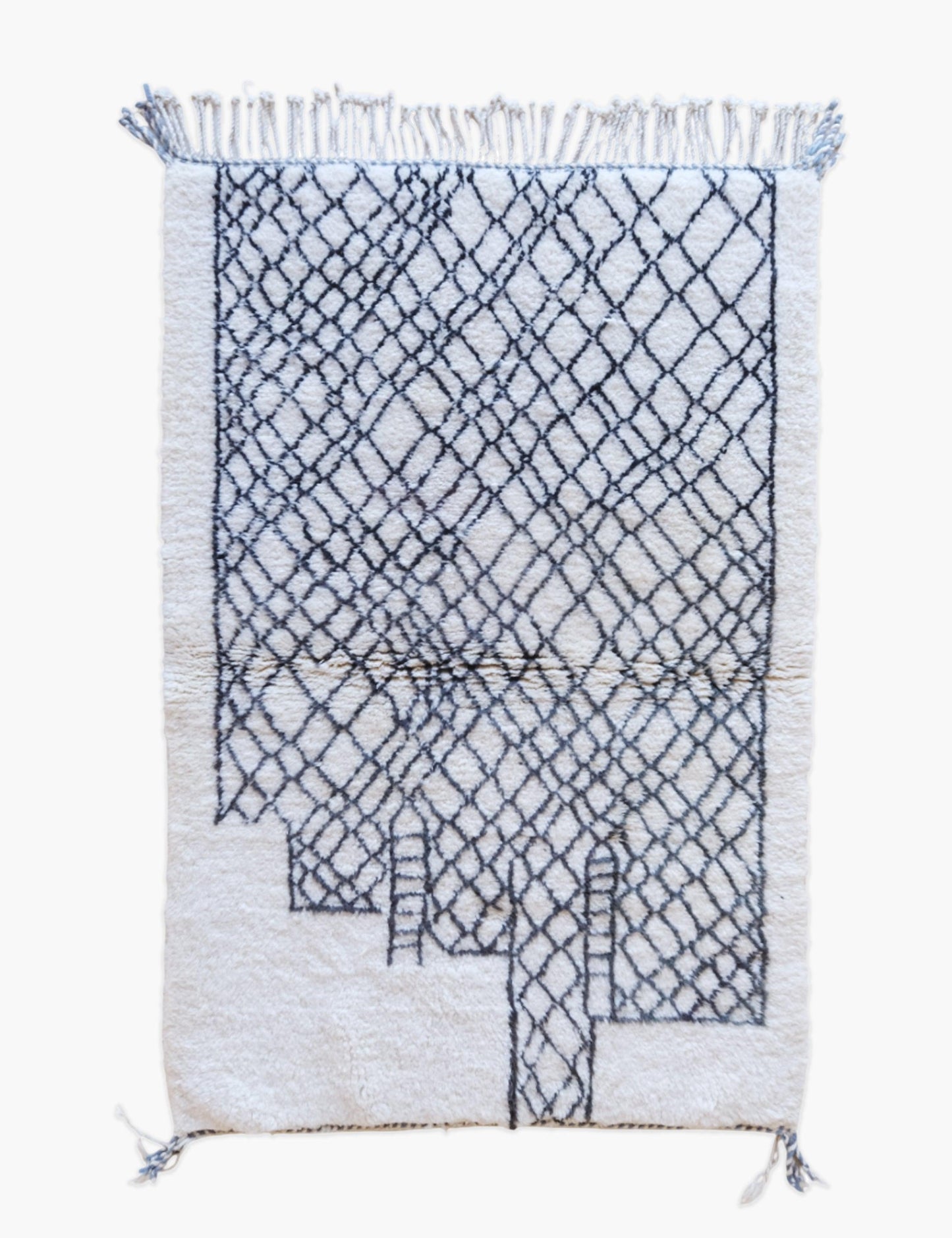 Moroccan Black and White Beni Mrirt Wool Rug 5.4 x 3.6 ft / 164 x 110 cm - Surcoma