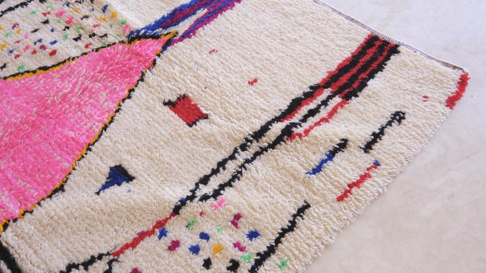 2020s Moroccan Azilal Neon Rug 8.8 x 5.91 ft / 269 x 180 cm - Surcoma