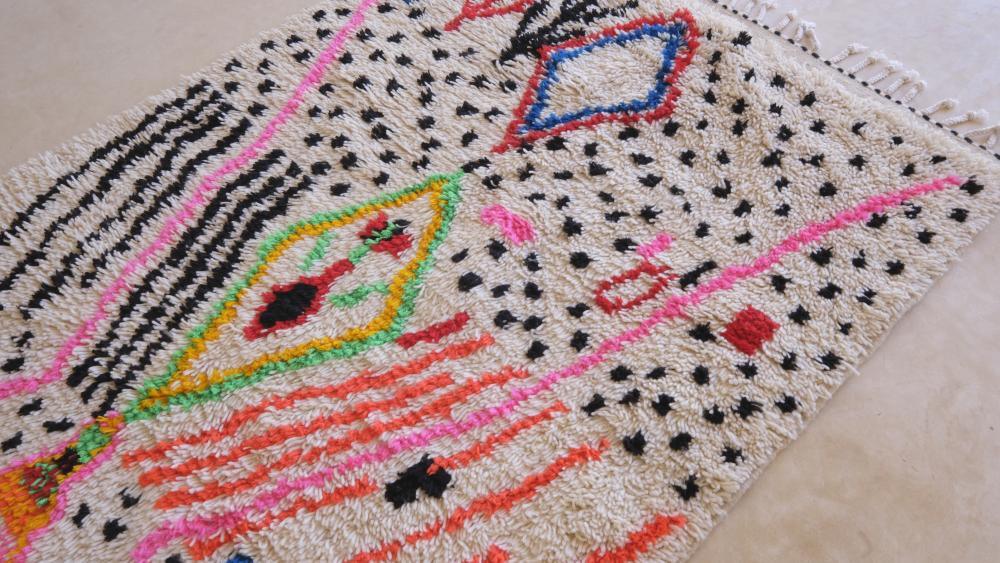 Moroccan Azilal Neon Wool Rug 7.3 x 4 ft / 222 x 124 cm - Surcoma