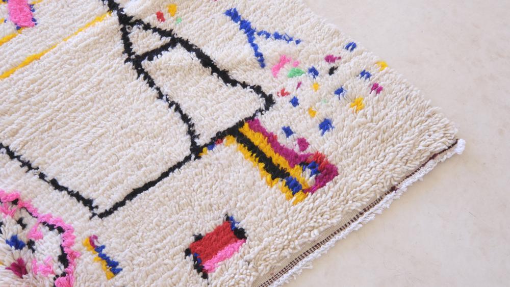 2020s Moroccan Azilal Neon Rug 8.8 x 5.91 ft / 269 x 180 cm - Surcoma