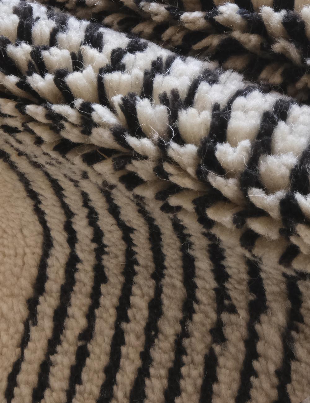 Custom Beni Mrirt Wool Rug - Surcoma