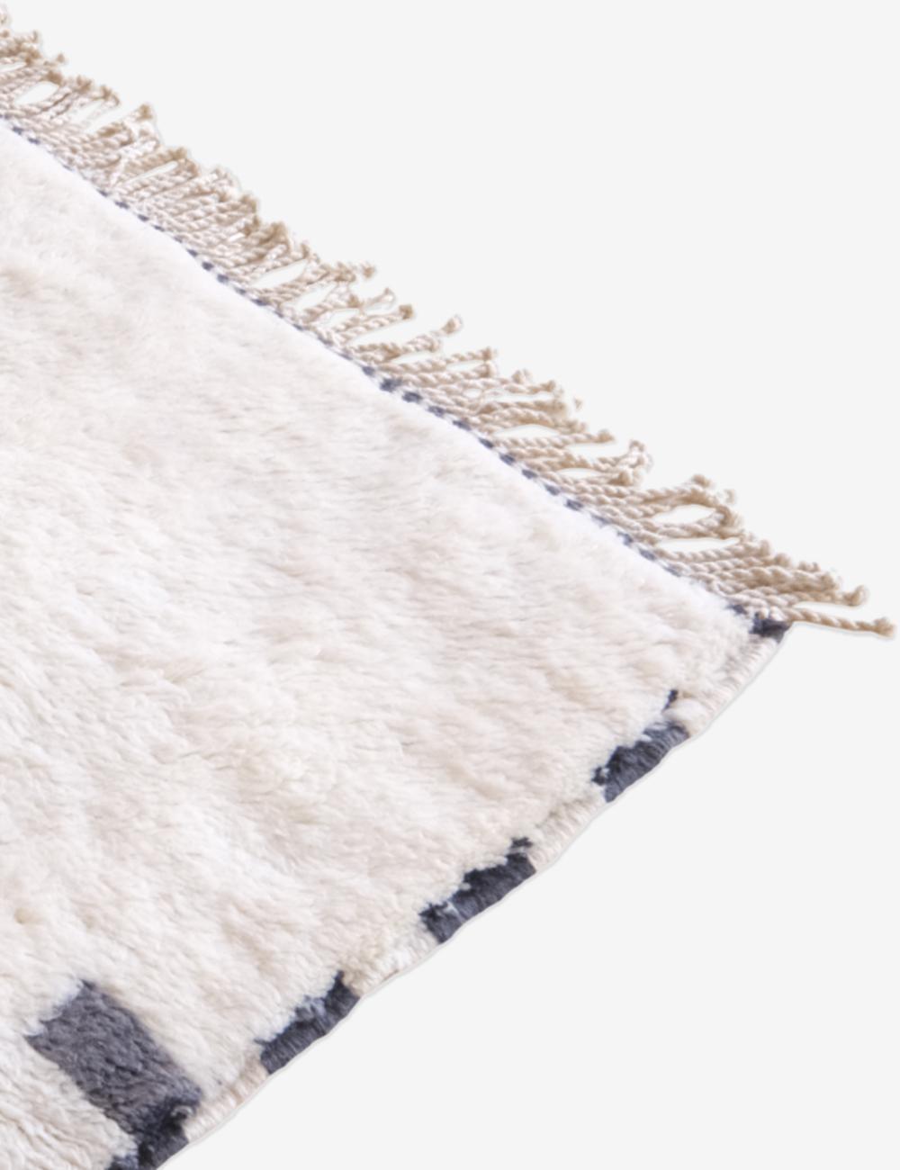 Moroccan Beni Mrirt Wool Rug 7.9 x 5.1 ft / 240 x 157 cm - Surcoma