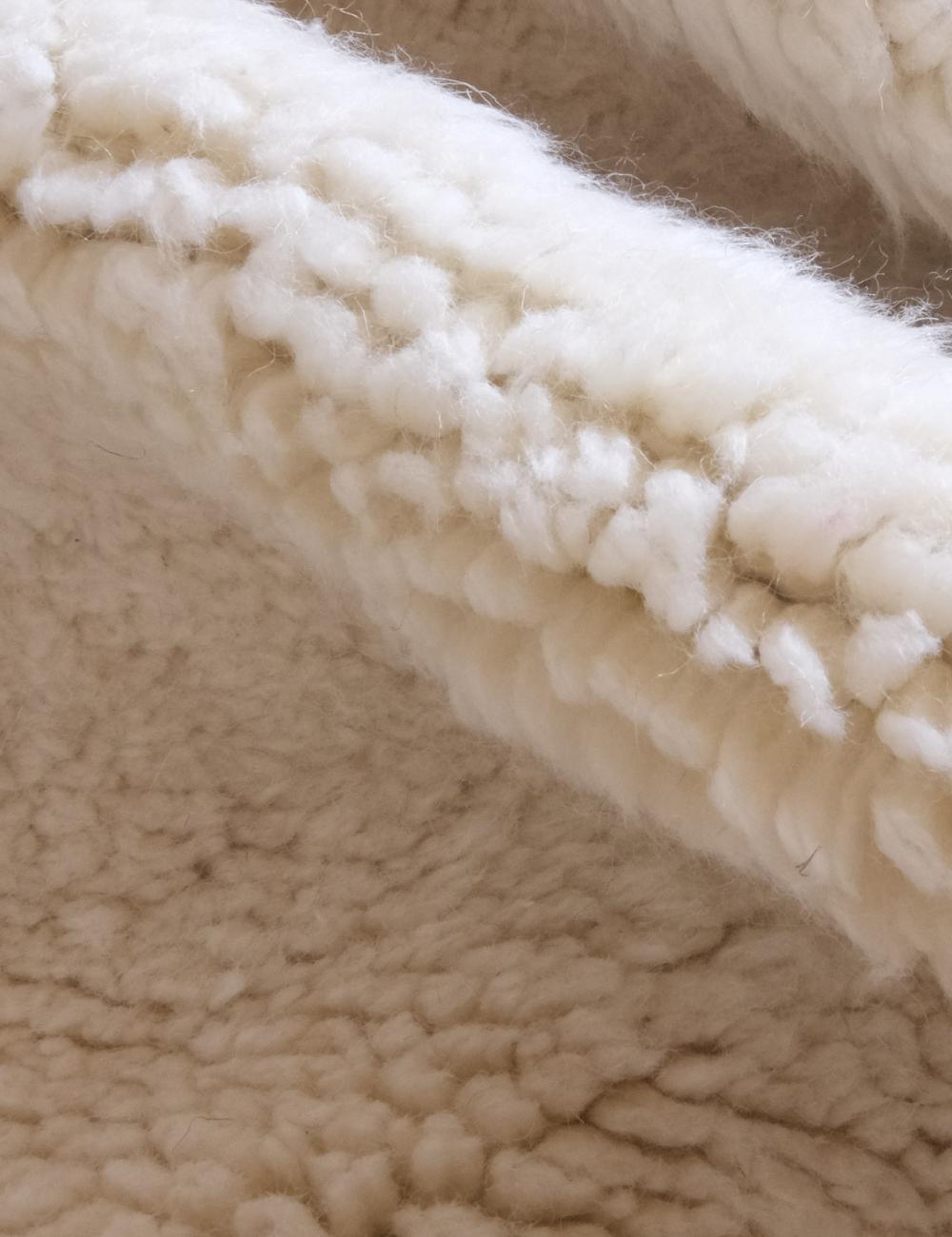 Moroccan Beni Mrirt Wool Rug 7.9 x 5.1 ft / 240 x 157 cm - Surcoma
