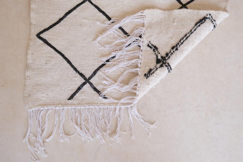 Beni Ourain Hallway Flatweave Rug 10.8 x 2.4 ft / 328 x 73 cm - Surcoma
