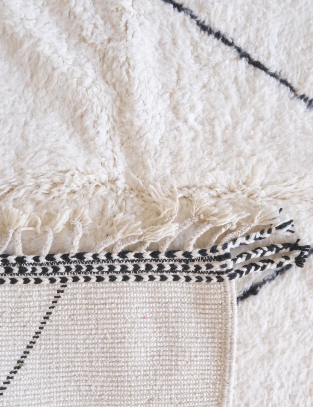 Beni Ourain Rug 9.7 x 6.9 ft / 295 x 213 cm - Surcoma