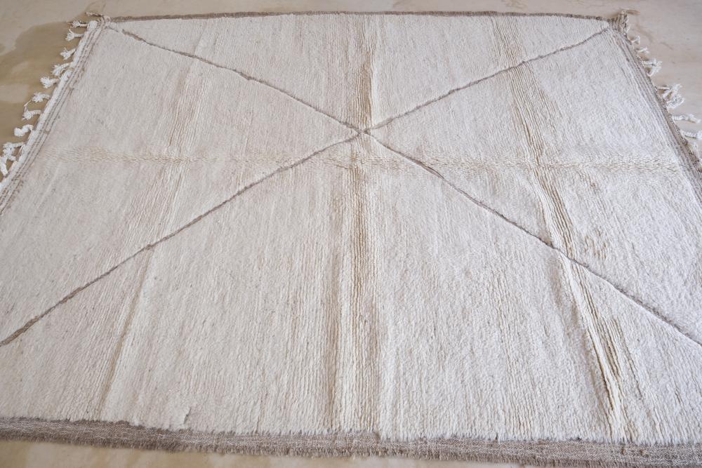 Beni Ourain Rug 9.8 x 7.3 ft / 299 x 224 cm - Surcoma