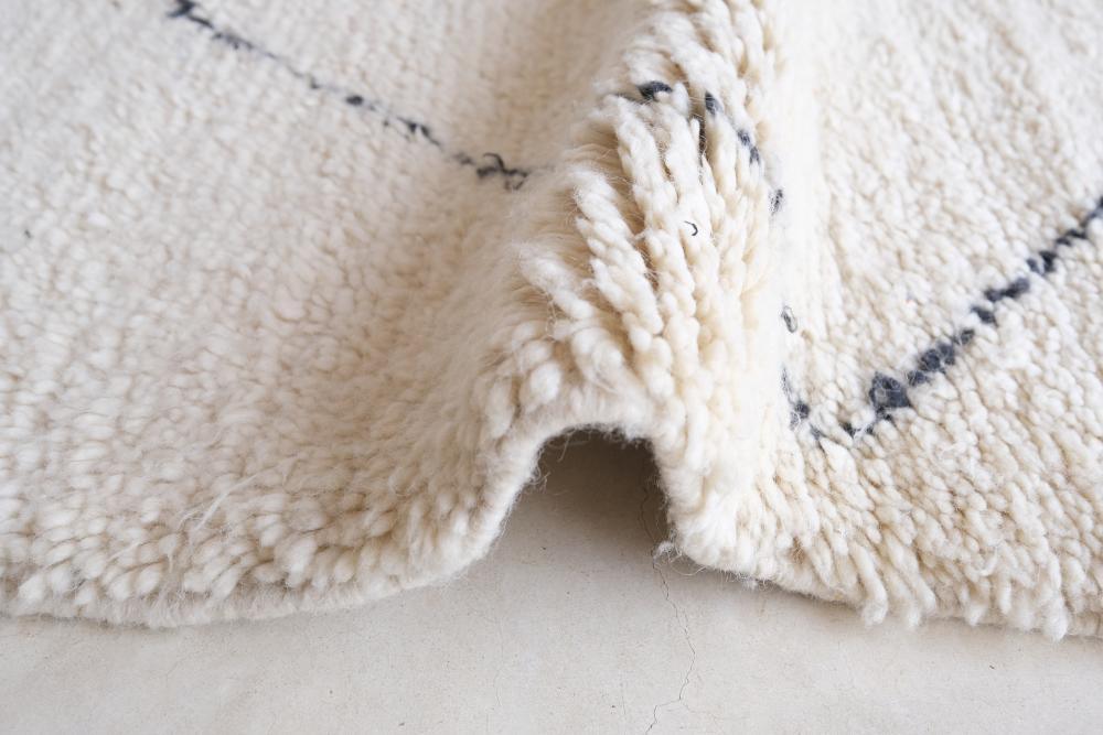 Beni Ourain Rug 10 x 6 ft / 305 x 185 cm - Surcoma