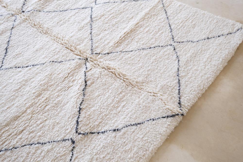 Beni Ourain Rug 10 x 6 ft / 305 x 185 cm - Surcoma