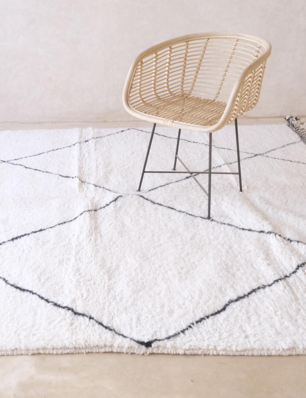 Beni Ourain Rug 9.7 x 6.9 ft / 295 x 213 cm - Surcoma