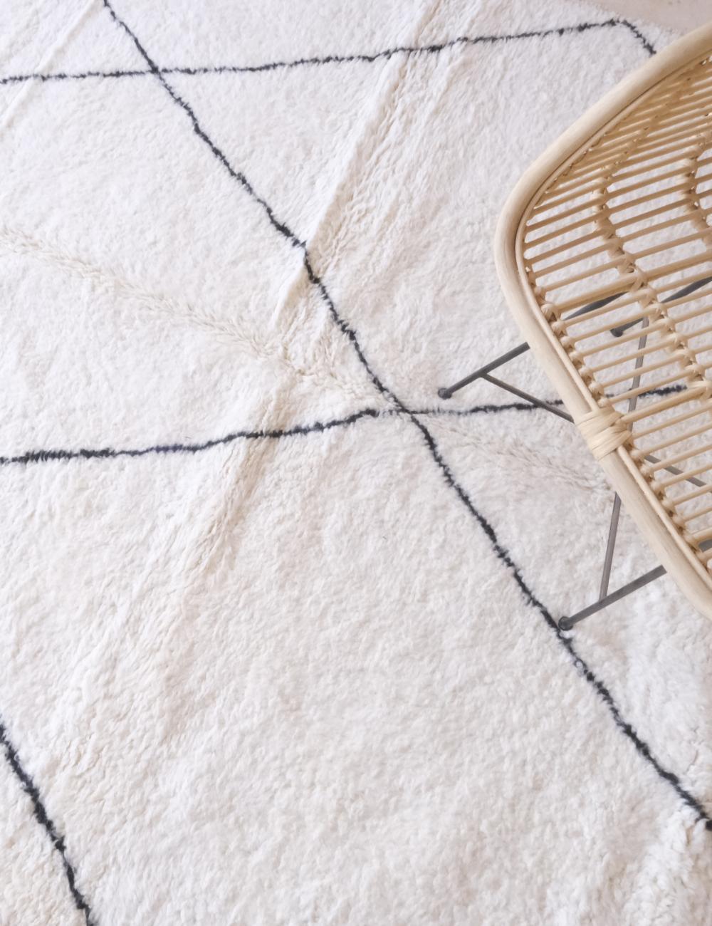 Beni Ourain Rug 9.7 x 6.9 ft / 295 x 213 cm - Surcoma
