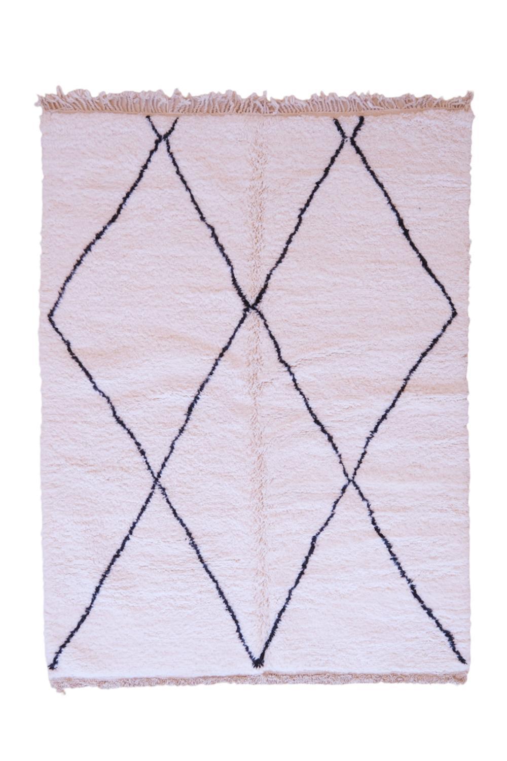 Moroccan Beni Ourain Wool Rug 7.8 x 5.6 ft / 239 x 172 cm - Surcoma