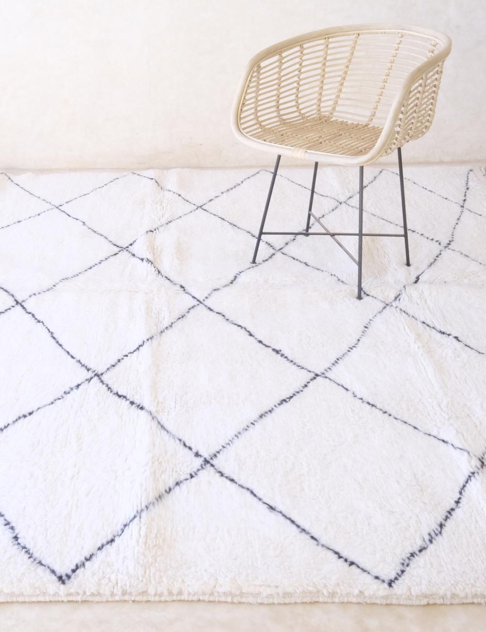 Custom White Moroccan Rug with Black Diamond Pattern - Beni Ourain 07