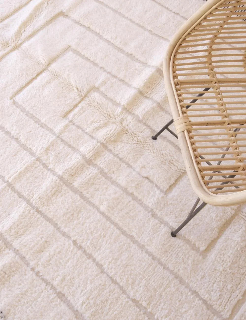Beni Ourain Wool Rug 8.9 x 6.8 ft / 272 x 210 cm - Surcoma