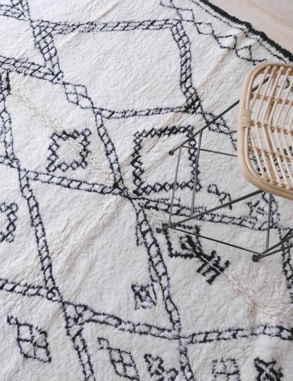 Beni Ourain Style Moroccan Rug - Echoes Of Love 21