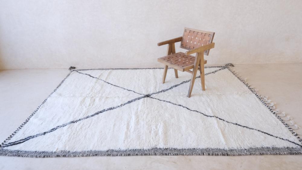 Moroccan Beni Ourain Wool Rug 9.4 x 6.6 ft / 285 x 203 cm - Surcoma