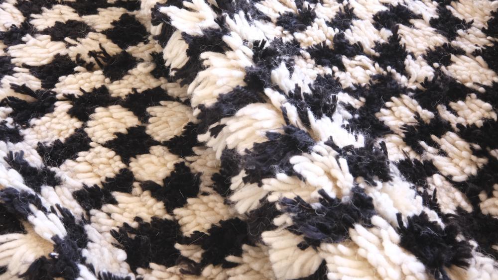 Moroccan Black and White Checkered Rug 9 x 5.7 ft / 273 x 174 cm - Surcoma