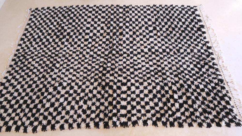 Moroccan Black and White Checkered Rug 9 x 5.7 ft / 273 x 174 cm - Surcoma