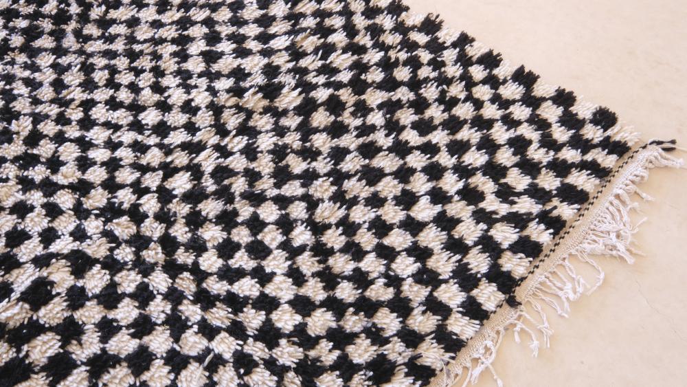 Moroccan Black and White Checkered Rug 9 x 5.7 ft / 273 x 174 cm - Surcoma
