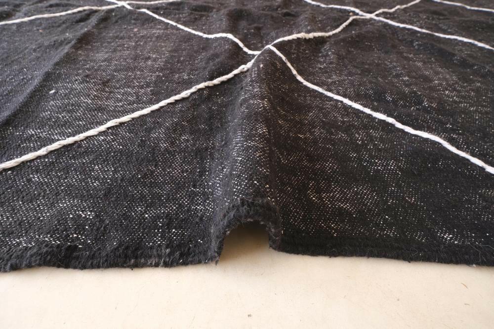 Moroccan Black and White kilim rug 9.6 x 5.8 ft / 294 x 178 cm - Surcoma