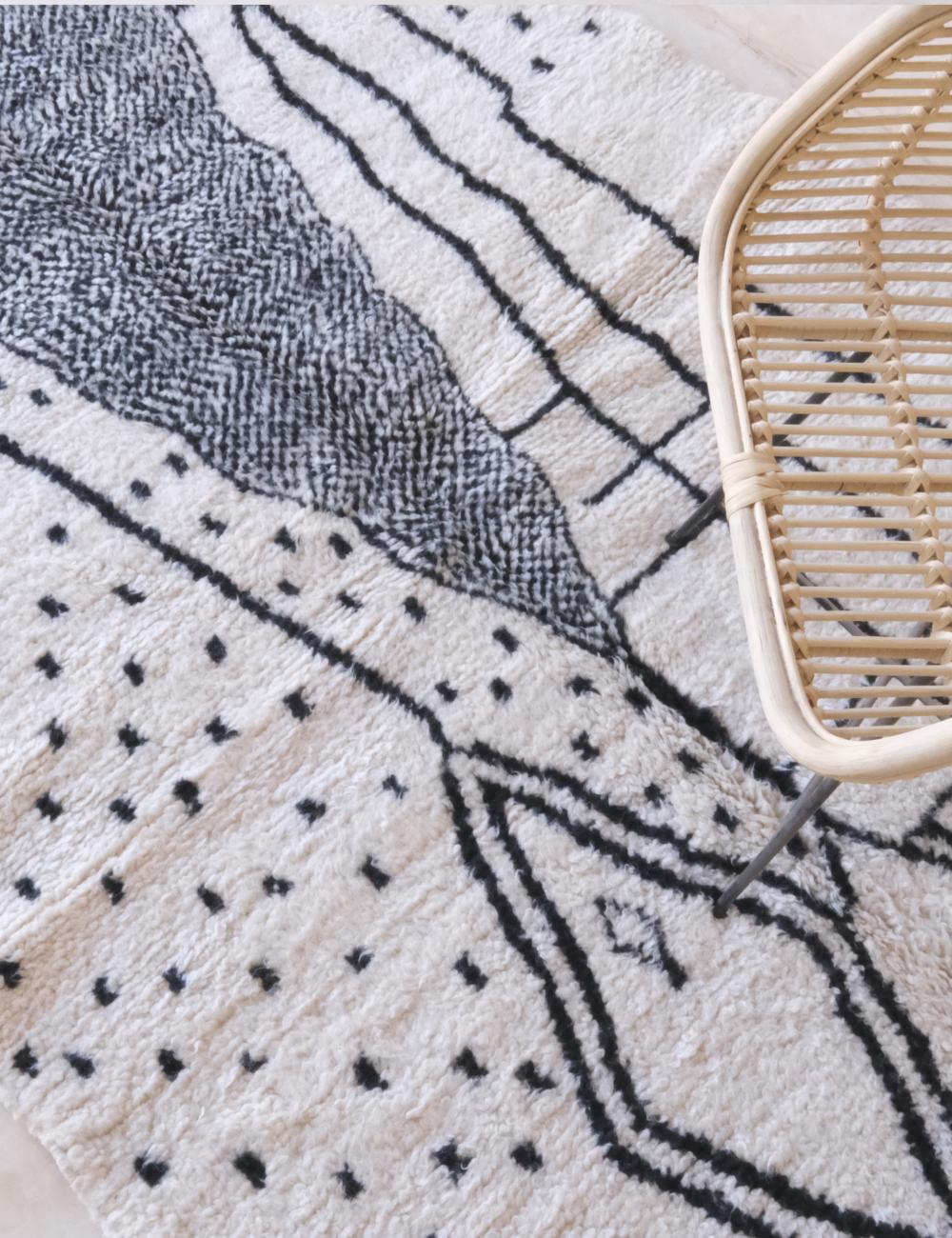 Black and White Moroccan Rug - Esmeralda 10