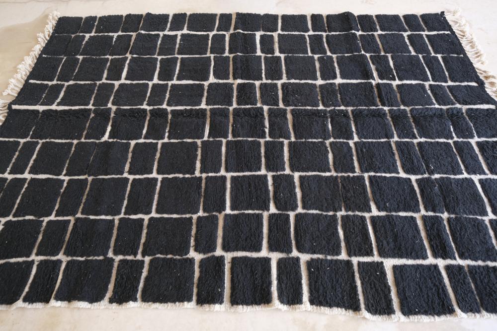 Moroccan Black Checkered Wool Rug 9.5 x 6.5 ft / 289 x 200 cm - Surcoma