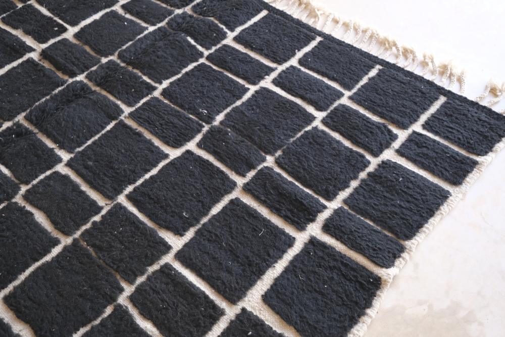 Moroccan Black Checkered Wool Rug 9.5 x 6.5 ft / 289 x 200 cm - Surcoma