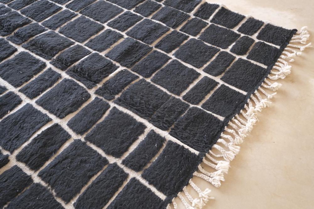 Moroccan Black Checkered Wool Rug 9.5 x 6.5 ft / 289 x 200 cm - Surcoma