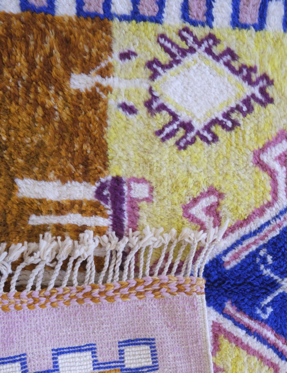 Moroccan Boujad Wool Rug 7.1 x 4.9 ft / 216 x 150 cm - Surcoma