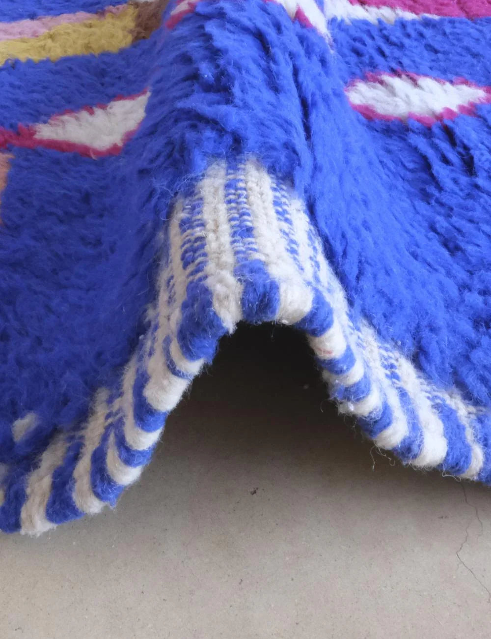 Moroccan Boujad Wool Rug 9.7 x 6.4 ft / 296 x 195 cm - Surcoma