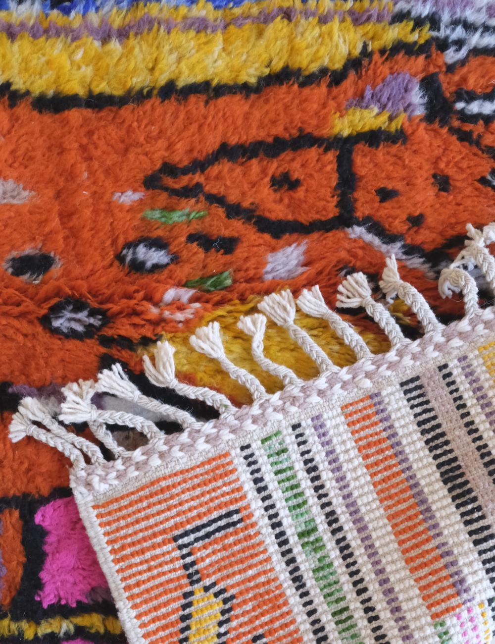 Moroccan Colorful Wool Rug 7.9 x 4.9 ft / 240 x 152 cm - Surcoma