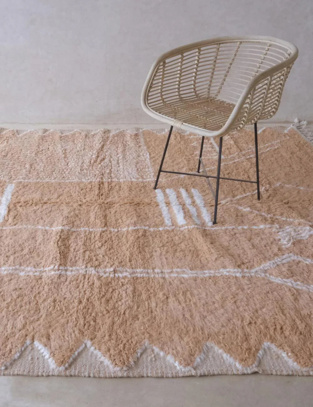 Moroccan Peach Boujad Wool Rug 9.4 x 7 ft / 285 x 215 cm - Surcoma
