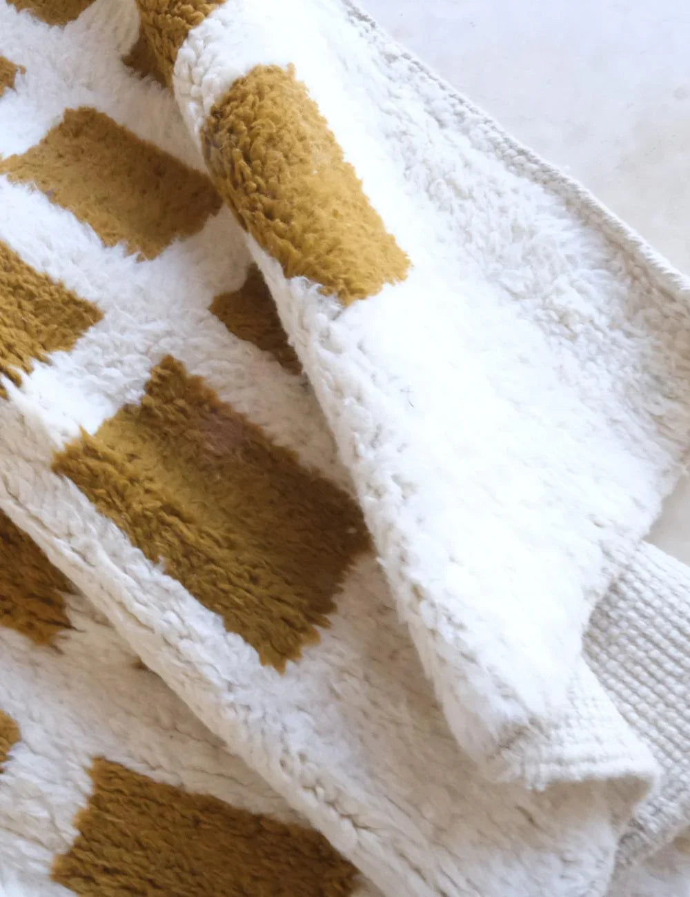 Moroccan Checker Wool Rug 9.5 x 7.7 ft / 290 x 236 cm - Surcoma