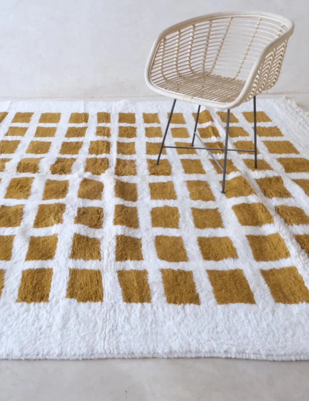 Moroccan Checker Wool Rug 9.5 x 7.7 ft / 290 x 236 cm - Surcoma