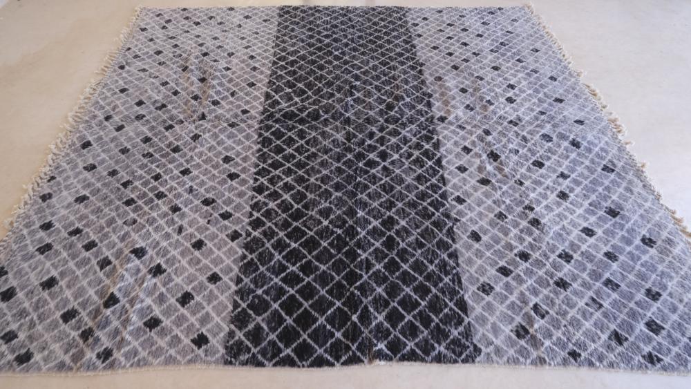Moroccan Contemporary Gray Rug 9.9 x 8 ft / 302 x 246 cm - Surcoma